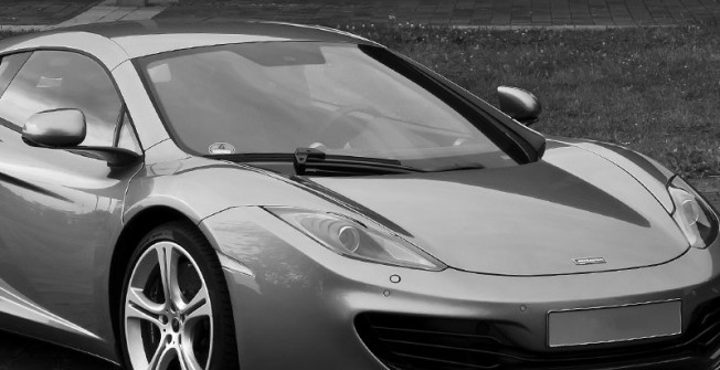 Price to Rent a McLaren in New Town